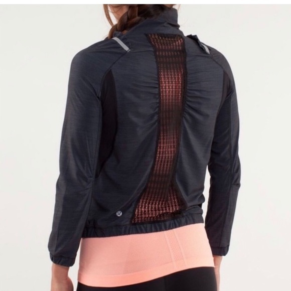 lululemon athletica Jackets & Blazers - Lululemon Nada Run Zip Up Jacket, Size 6.